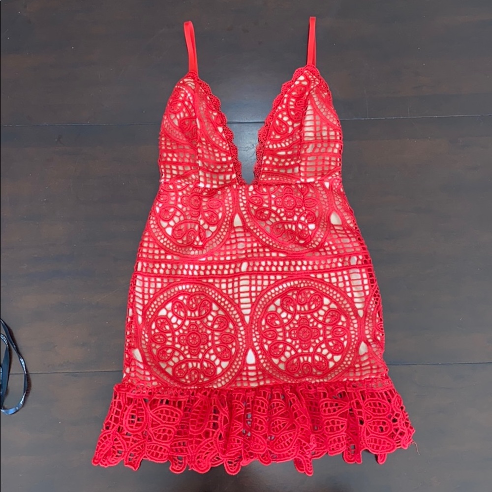 prettylittlething Red dress